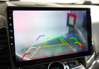 Подержанный автомобиль Chevrolet Captiva 2013 года (17 фото)