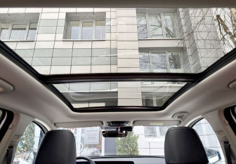 Подержанный автомобиль Kia Sportage 2025 года (33 фото)