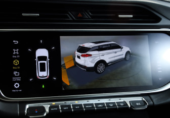 Подержанный автомобиль Geely Atlas Pro 2024 года (19 фото)