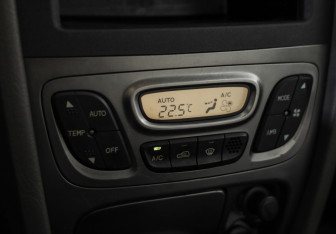 Подержанный автомобиль Hyundai Santa Fe 2007 года (14 фото)