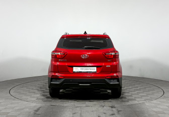Подержанный автомобиль Hyundai Creta 2018 года (6 фото)