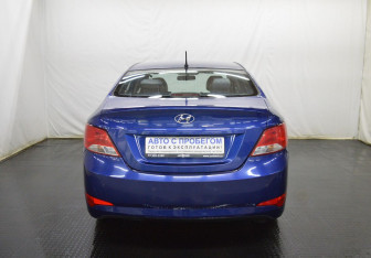 Подержанный автомобиль Hyundai Solaris Sedan 2015 года (6 фото)