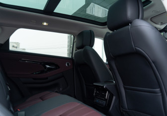 Новый Land Rover Range Rover Evoque 2025 (12 фото)