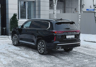 Подержанный автомобиль Exeed VX 2023 года (6 фото)