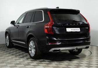 Подержанный автомобиль Volvo XC90 2017 года (7 фото)
