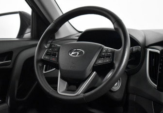 Подержанный автомобиль Hyundai Creta 2021 года (15 фото)