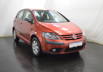 Подержанный автомобиль Volkswagen Golf Hatchback 2007 года (3 фото)