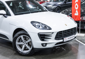 Подержанный автомобиль Porsche Macan 2018 года (6 фото)