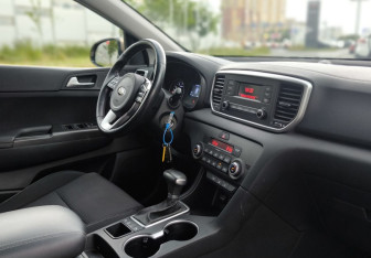 Подержанный автомобиль Kia Sportage 2018 года (15 фото)