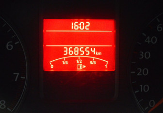 Подержанный автомобиль Volkswagen Polo Sedan 2013 года (15 фото)