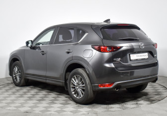 Подержанный автомобиль Mazda CX-5 2018 года (7 фото)