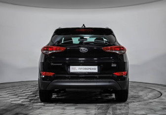 Подержанный автомобиль Hyundai Tucson 2017 года (6 фото)