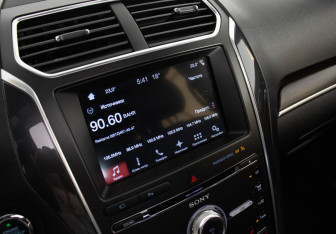 Подержанный автомобиль Ford Explorer 2017 года (16 фото)