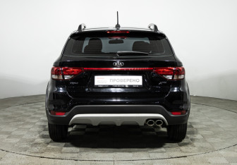 Подержанный автомобиль Kia Rio Hatchback 2020 года (6 фото)