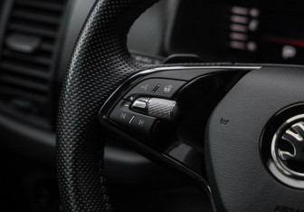 Подержанный автомобиль Skoda Kodiaq 2022 года (14 фото)