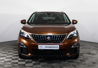 Подержанный автомобиль Peugeot 3008 2017 года (3 фото)