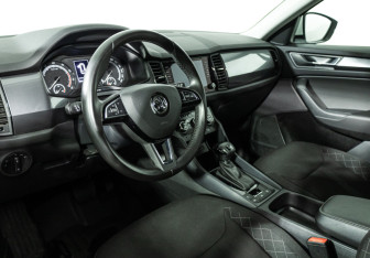 Подержанный автомобиль Skoda Kodiaq 2019 года (11 фото)