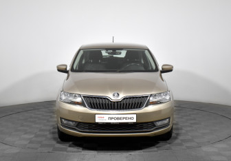 Подержанный автомобиль Skoda Rapid Liftback 2019 года (2 фото)