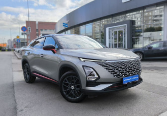 Подержанный автомобиль Omoda C5 2023 года (3 фото)