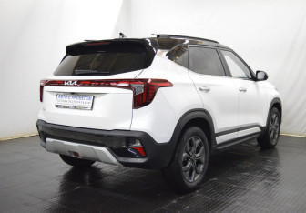 Подержанный автомобиль Kia Seltos 2025 года (5 фото)
