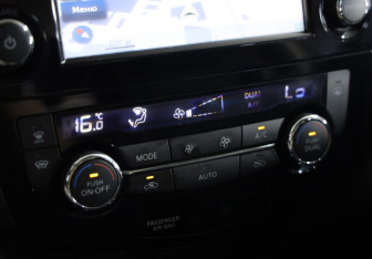 Подержанный автомобиль Nissan X-Trail 2019 года (16 фото)