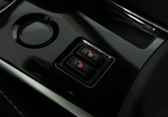 Подержанный автомобиль Mitsubishi Outlander 2019 года (17 фото)