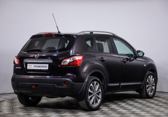 Подержанный автомобиль Nissan Qashqai 2010 года (5 фото)