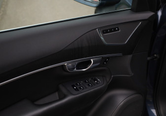 Подержанный автомобиль Volvo XC90 2020 года (19 фото)