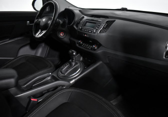 Подержанный автомобиль Kia Sportage 2012 года (13 фото)
