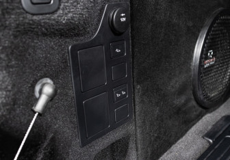 Подержанный автомобиль Land Rover Discovery 2017 года (16 фото)