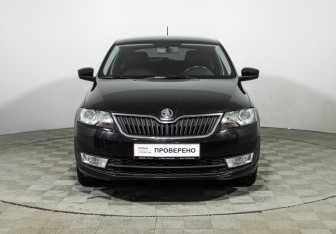Подержанный автомобиль Skoda Rapid Liftback 2014 года (2 фото)