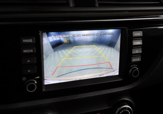 Подержанный автомобиль Kia Rio Hatchback 2018 года (14 фото)