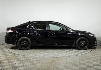 Подержанный автомобиль Toyota Camry Sedan 2021 года (4 фото)