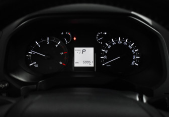 Подержанный автомобиль Toyota Land Cruiser Prado 2022 года (20 фото)