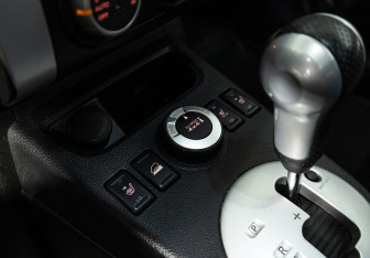 Подержанный автомобиль Nissan X-Trail 2011 года (17 фото)