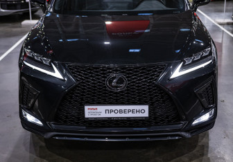 Подержанный автомобиль Lexus RX 2020 года (4 фото)