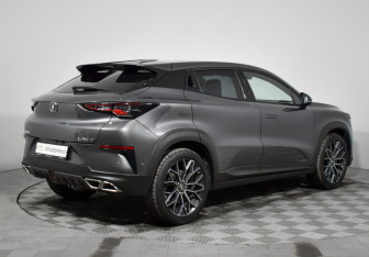 Подержанный автомобиль Changan UNI-T 2023 года (5 фото)