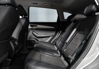 Подержанный автомобиль Haval F7 2024 года (12 фото)