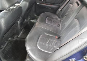 Подержанный автомобиль Hyundai Sonata 2006 года (10 фото)
