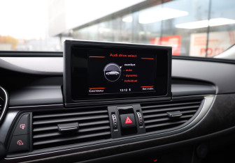 Подержанный автомобиль Audi A6 Sedan 2017 года (19 фото)