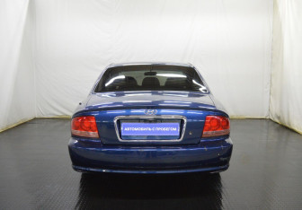 Подержанный автомобиль Hyundai Sonata 2006 года (6 фото)