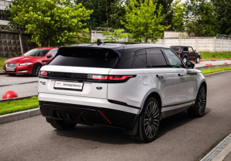 Подержанный автомобиль Land Rover Range Rover Velar 2019 года (6 фото)