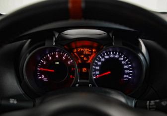 Подержанный автомобиль Nissan Juke Nismo 2013 года (11 фото)