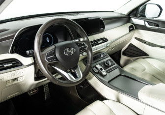 Подержанный автомобиль Hyundai Palisade 2020 года (11 фото)