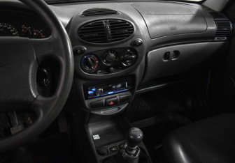 Подержанный автомобиль LADA (ВАЗ) Kalina Hatchback 2011 года (16 фото)