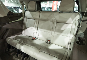 Подержанный автомобиль GMC Yukon 2022 года (14 фото)