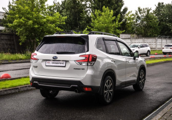 Подержанный автомобиль Subaru Forester Suv 2024 года (6 фото)