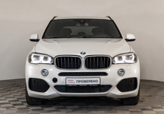 Подержанный автомобиль BMW X5 2017 года (2 фото)