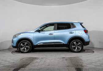Подержанный автомобиль Chery Tiggo 4 Pro 2023 года (8 фото)