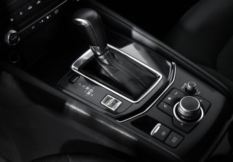 Подержанный автомобиль Mazda CX-5 2019 года (11 фото)